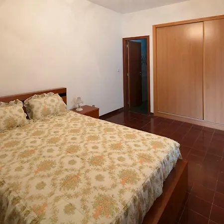 Lobos Rustic House Ii * Камара-де-Лобуш